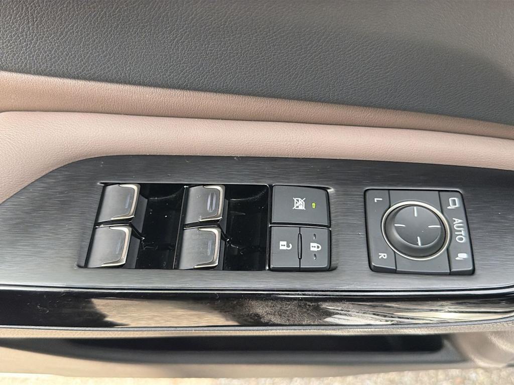 Thumbnail: 2024 Lexus ES - 25