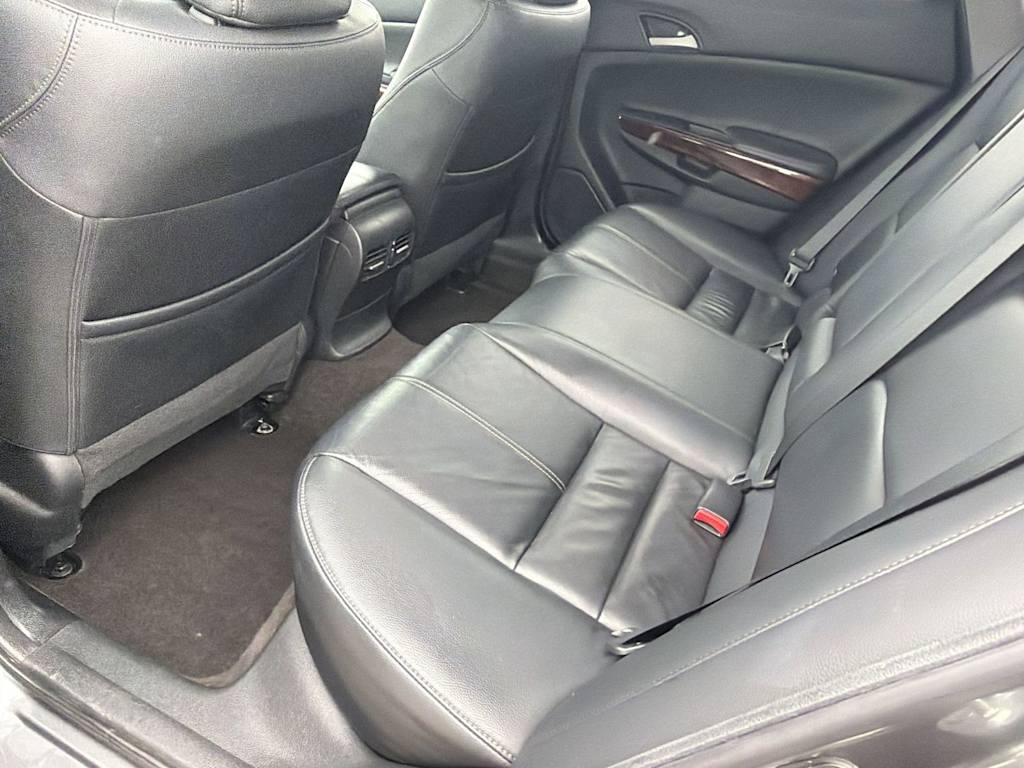 Thumbnail: 2010 Honda Accord Crosstour - 12