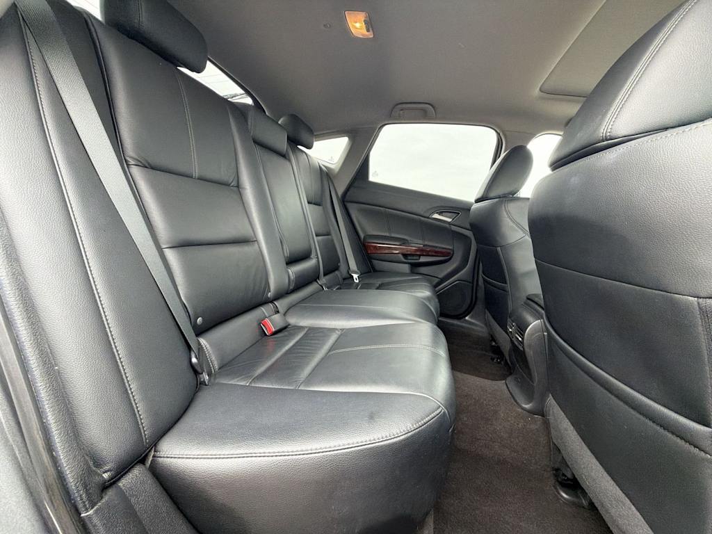 Thumbnail: 2010 Honda Accord Crosstour - 27