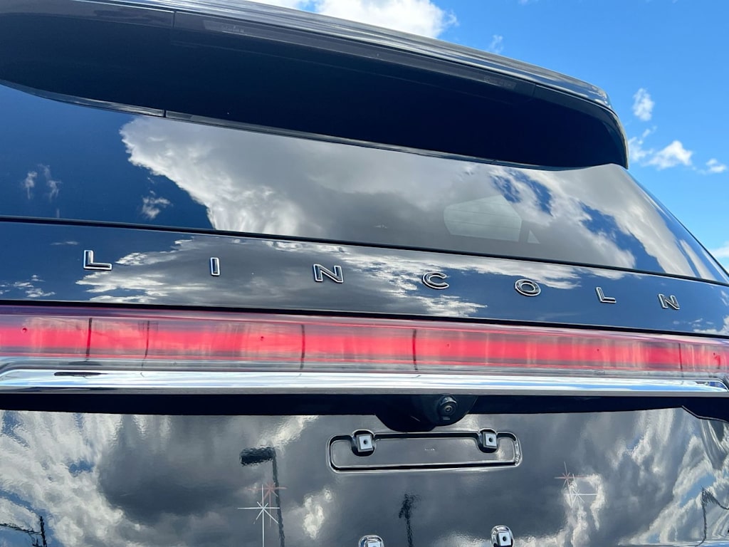 Thumbnail: 2021 Lincoln Aviator - 6