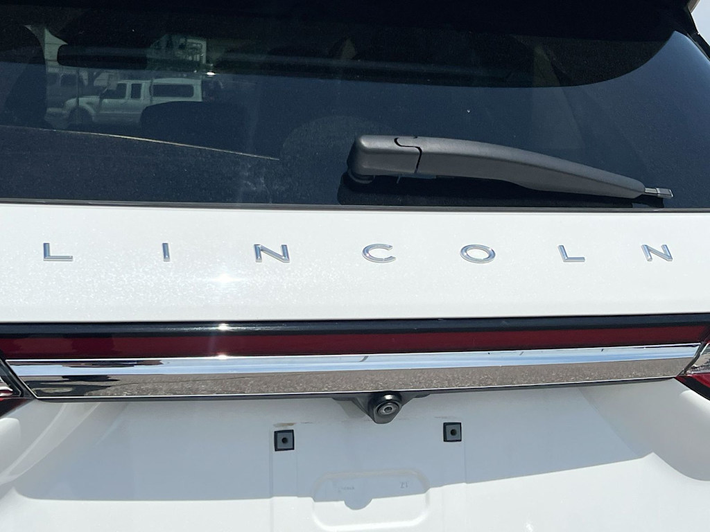 Thumbnail: 2021 Lincoln Corsair - 22