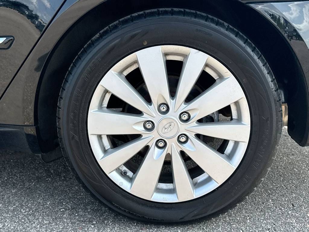 Thumbnail: 2009 Hyundai Sonata - 8