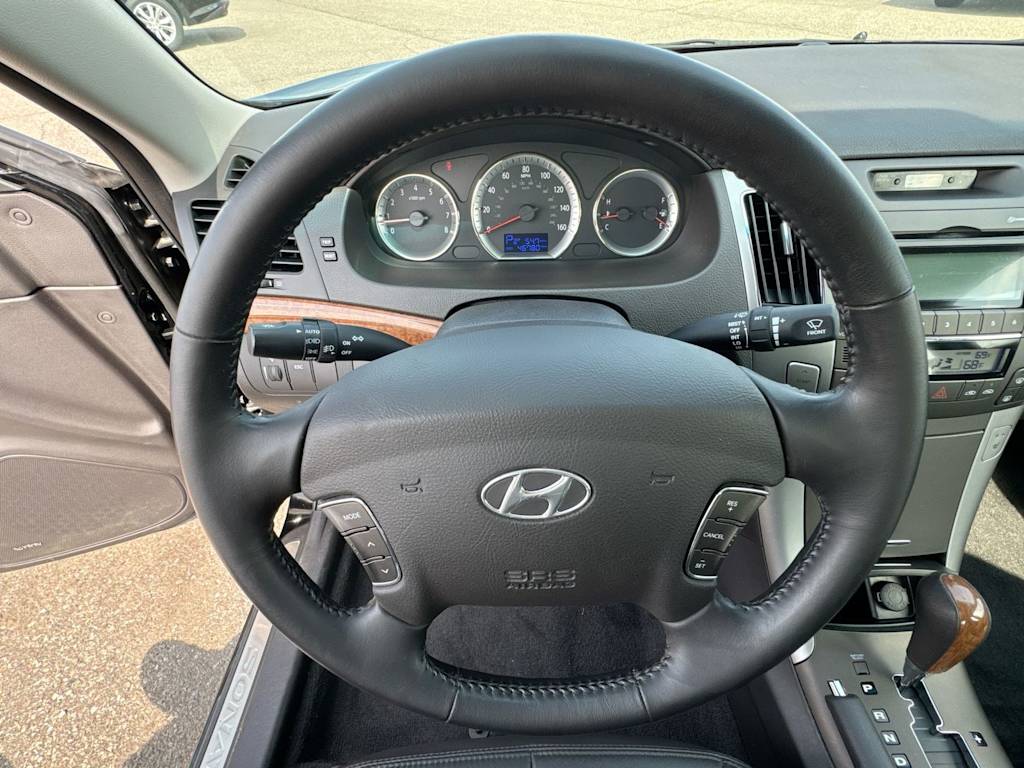 Thumbnail: 2009 Hyundai Sonata - 9