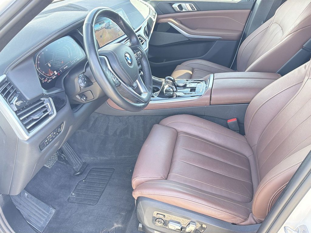 Thumbnail: 2022 BMW X5 - 10
