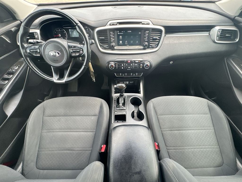 Thumbnail: 2017 Kia Sorento - 2