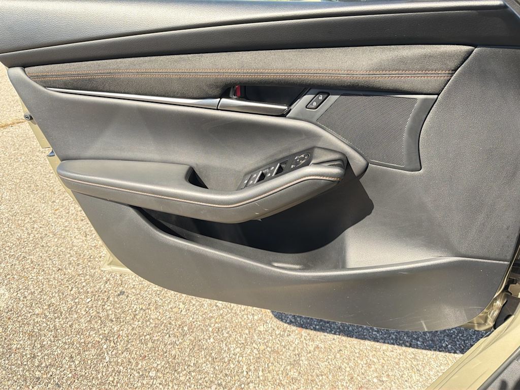 Thumbnail: 2024 Mazda Mazda3 - 33