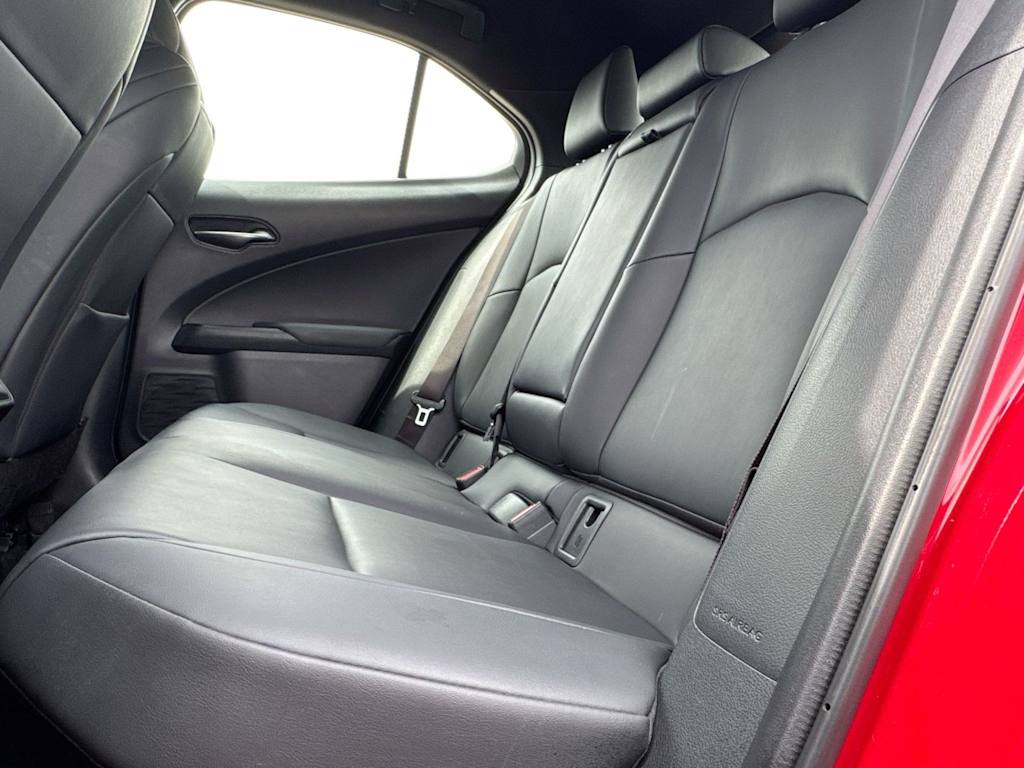 Thumbnail: 2020 Lexus UX - 27