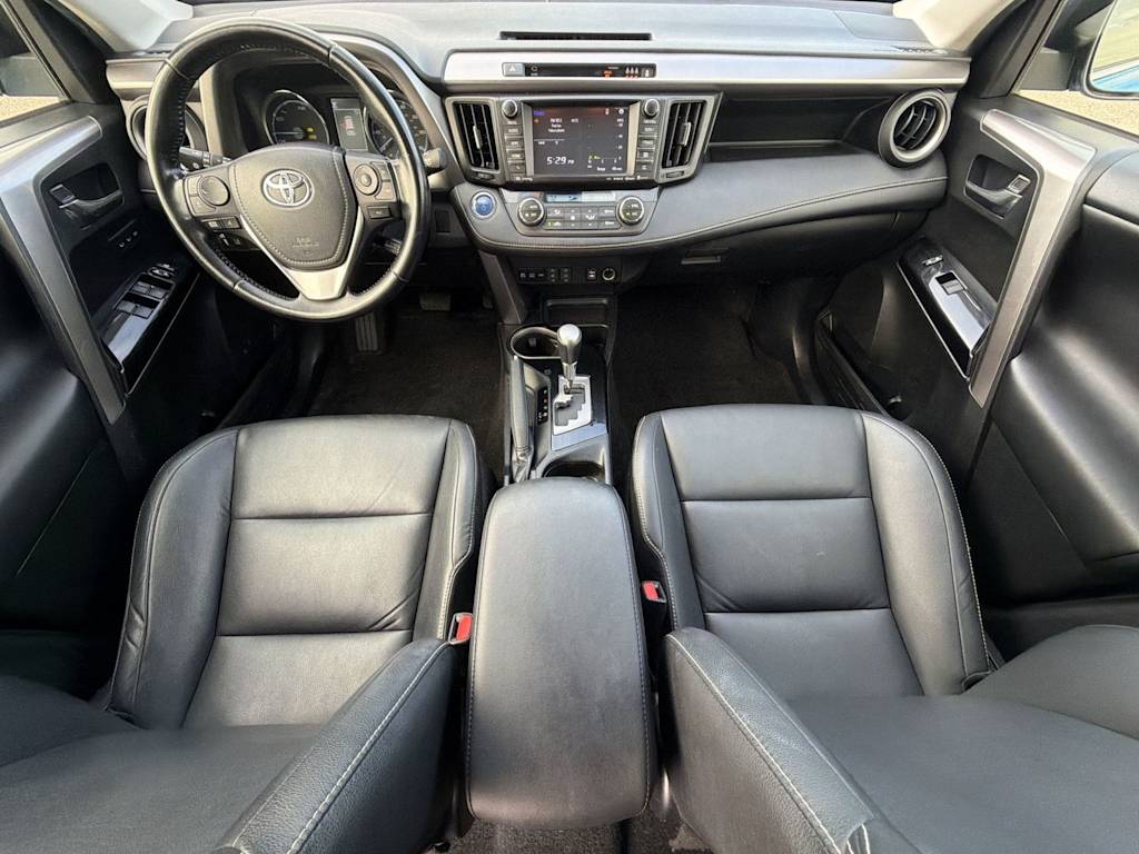 Thumbnail: 2017 Toyota RAV4 - 2