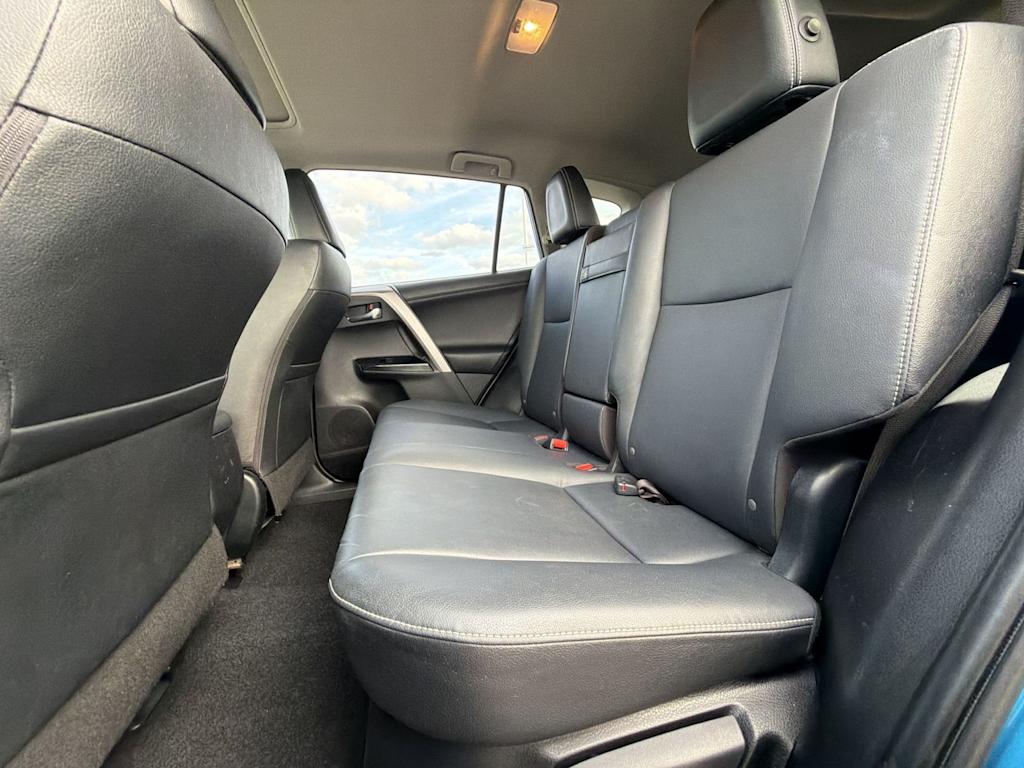 Thumbnail: 2017 Toyota RAV4 - 26
