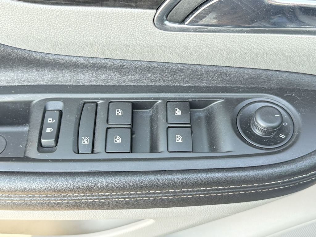 Thumbnail: 2016 Buick Encore - 24