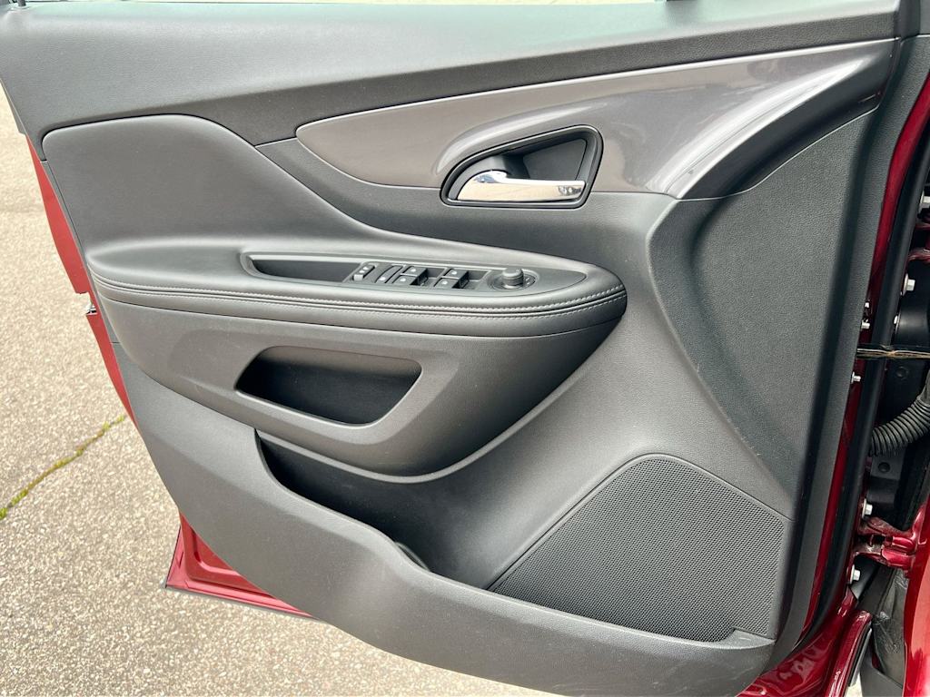 Thumbnail: 2021 Buick Encore - 34