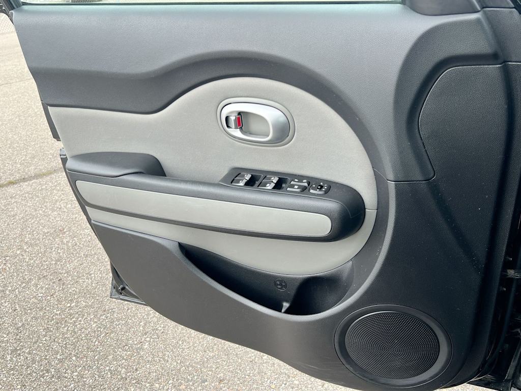 Thumbnail: 2019 Kia Soul - 32