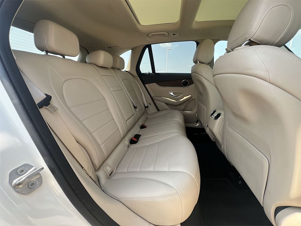 Thumbnail: 2021 Mercedes-Benz GLC - 27