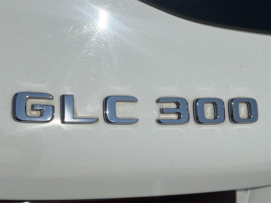 Thumbnail: 2021 Mercedes-Benz GLC - 24