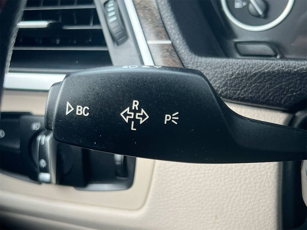 Thumbnail: 2017 BMW 3 Series - 33