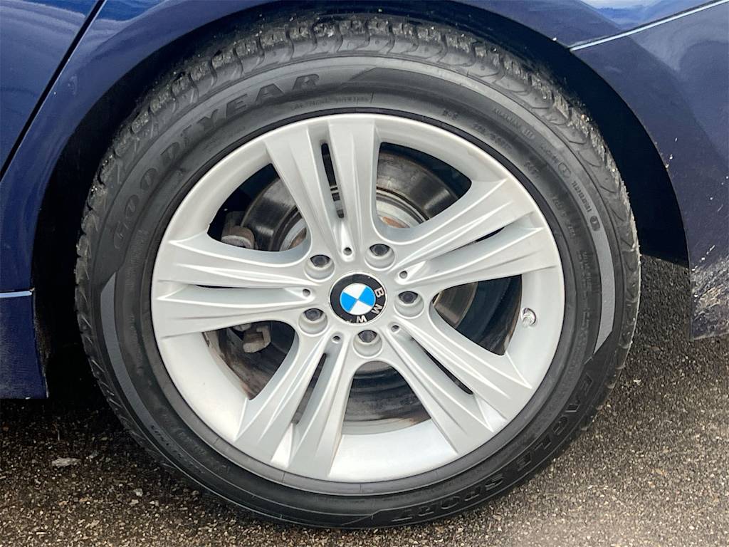 Thumbnail: 2017 BMW 3 Series - 7