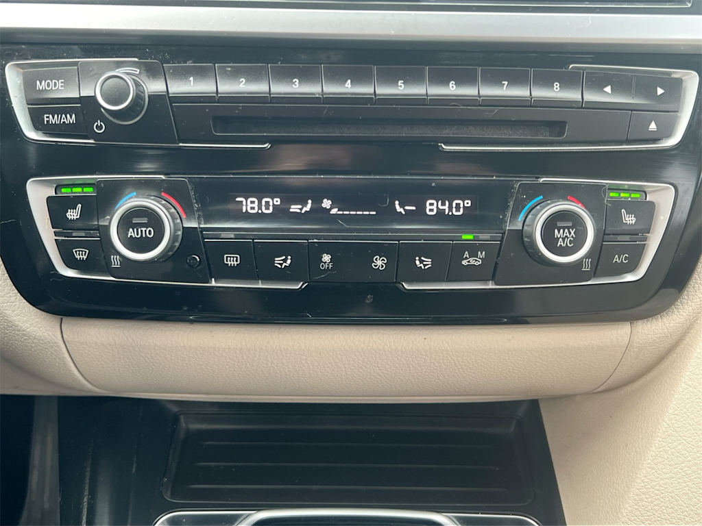 Thumbnail: 2017 BMW 3 Series - 34