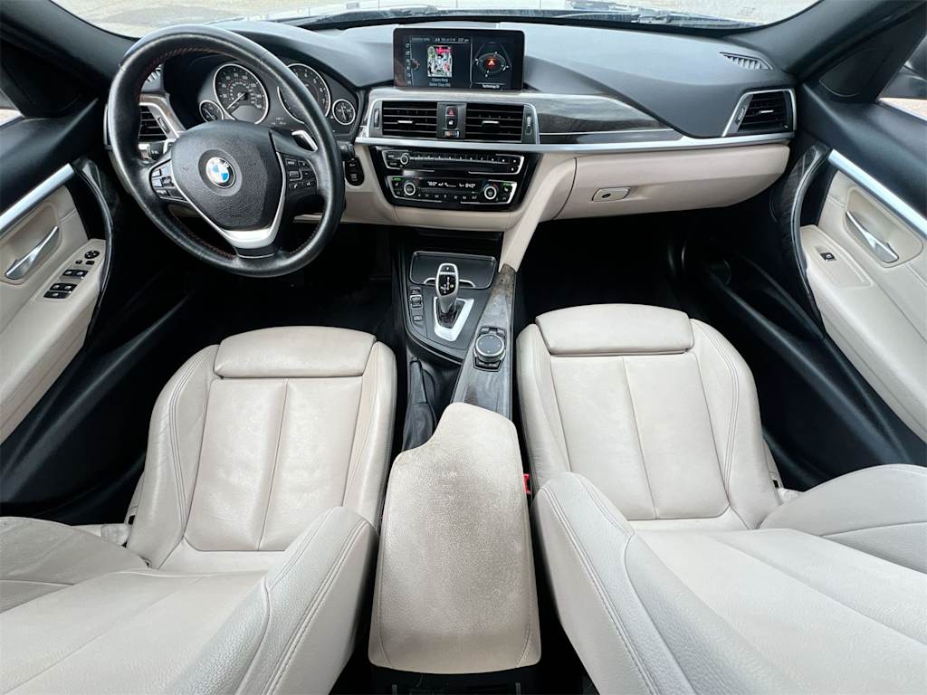 Thumbnail: 2017 BMW 3 Series - 11