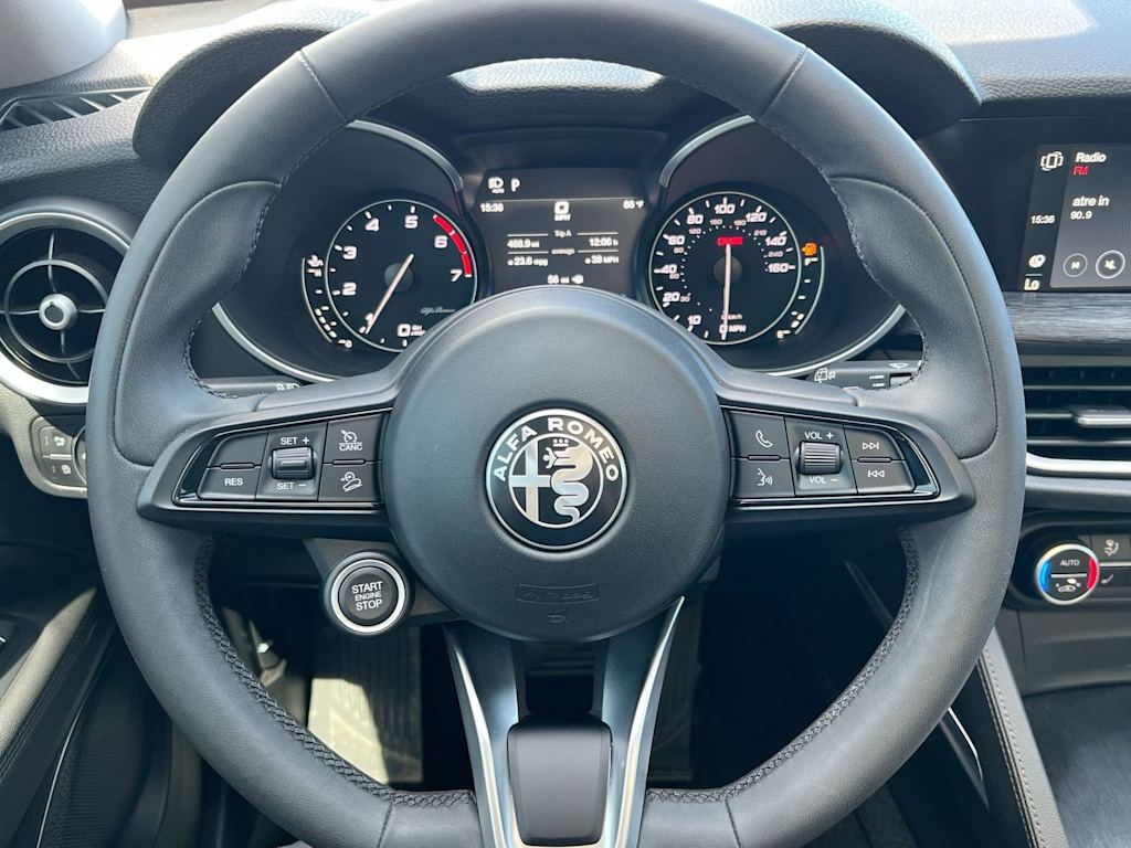 Thumbnail: 2020 Alfa Romeo Stelvio - 9