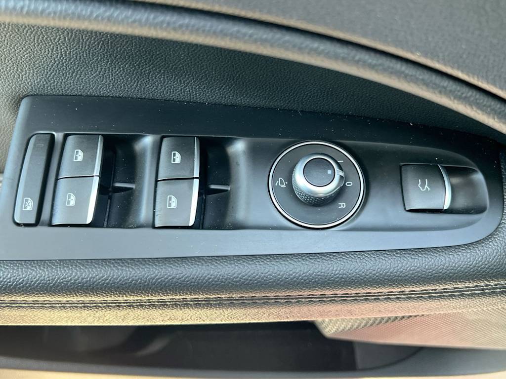 Thumbnail: 2020 Alfa Romeo Stelvio - 24