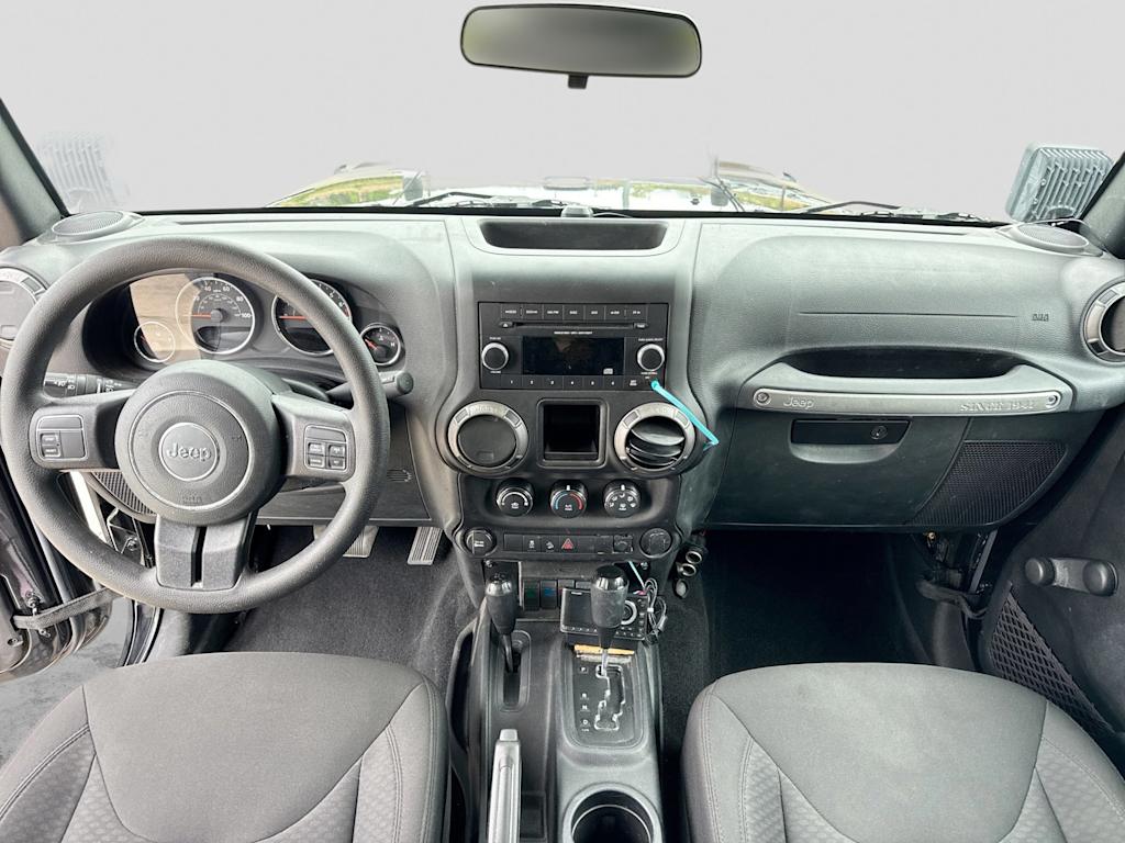 Thumbnail: 2016 Jeep Wrangler - 8