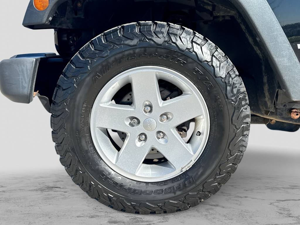 Thumbnail: 2017 Jeep Wrangler - 6