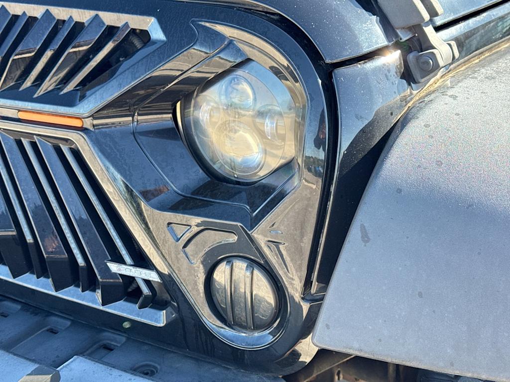 Thumbnail: 2017 Jeep Wrangler - 13