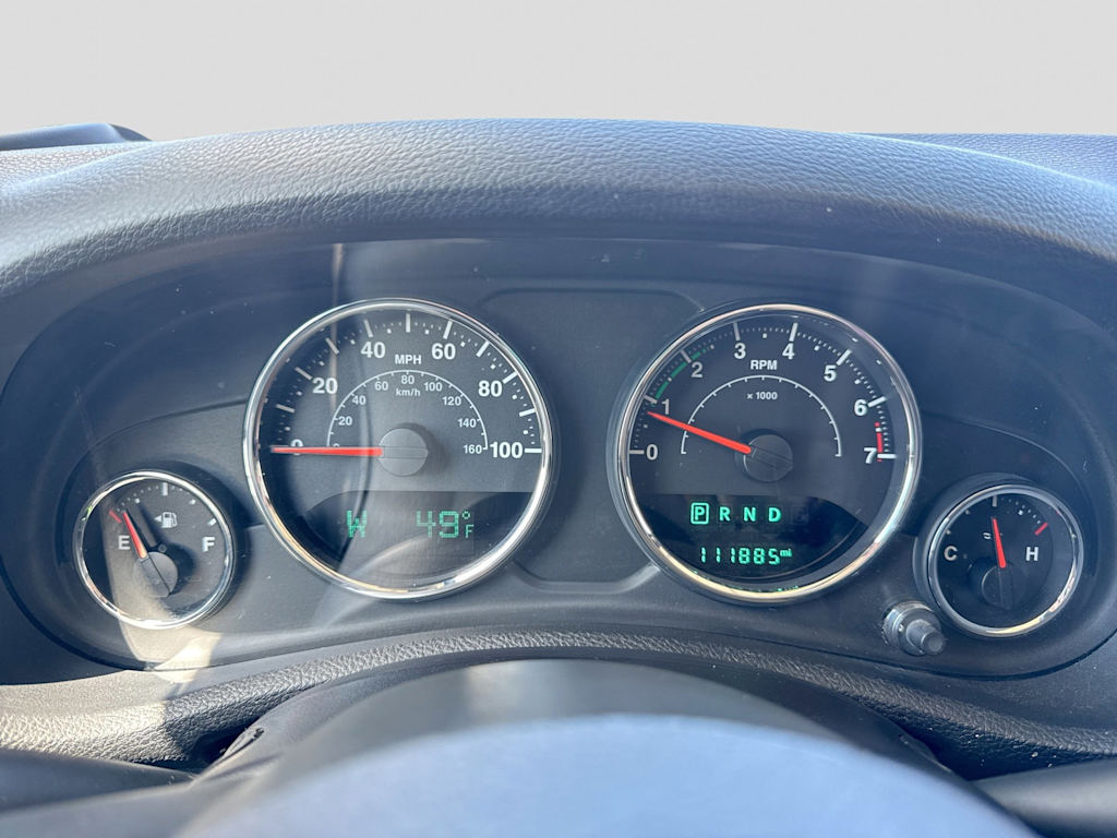 Thumbnail: 2015 Jeep Wrangler - 15