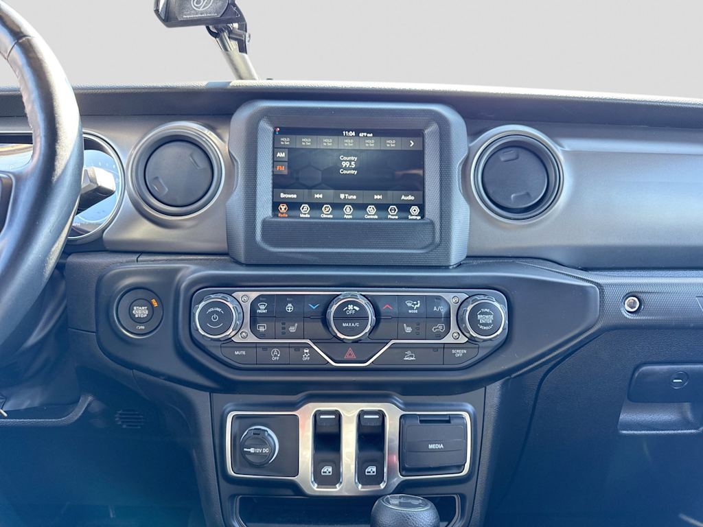 Thumbnail: 2022 Jeep Wrangler - 10