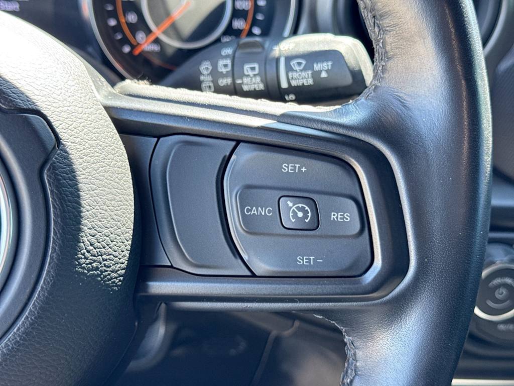 Thumbnail: 2022 Jeep Wrangler - 18