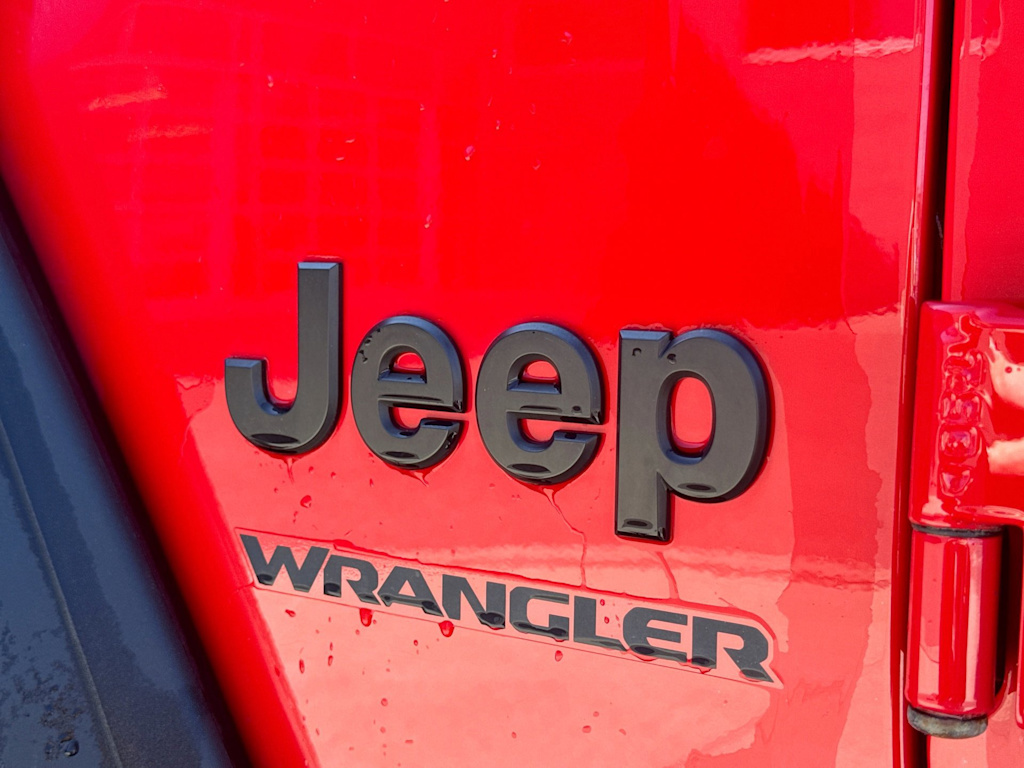 Thumbnail: 2022 Jeep Wrangler - 6