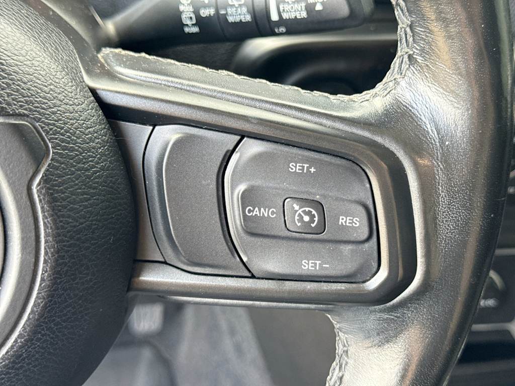 Thumbnail: 2021 Jeep Wrangler - 29