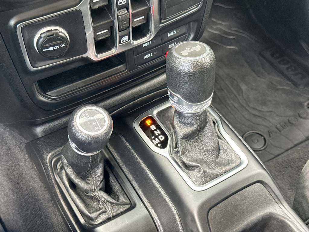 Thumbnail: 2021 Jeep Wrangler - 35