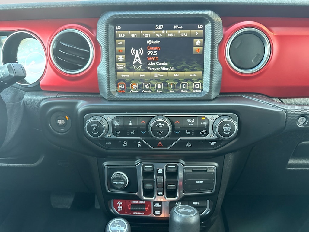 Thumbnail: 2021 Jeep Wrangler - 28