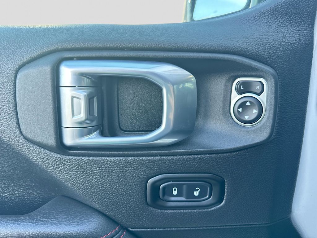 Thumbnail: 2021 Jeep Wrangler - 19
