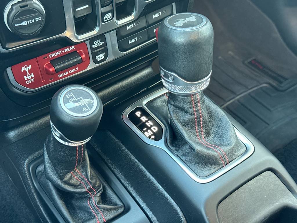 Thumbnail: 2021 Jeep Wrangler - 11