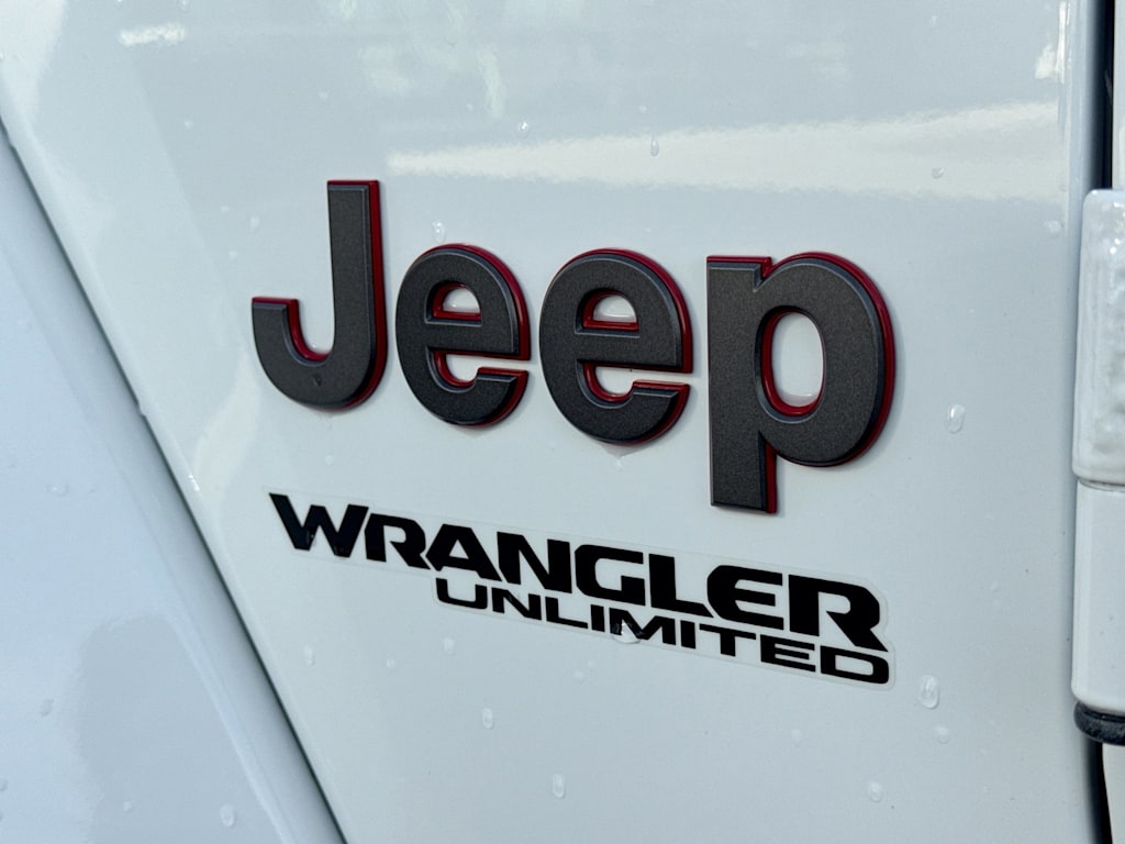 Thumbnail: 2021 Jeep Wrangler - 3