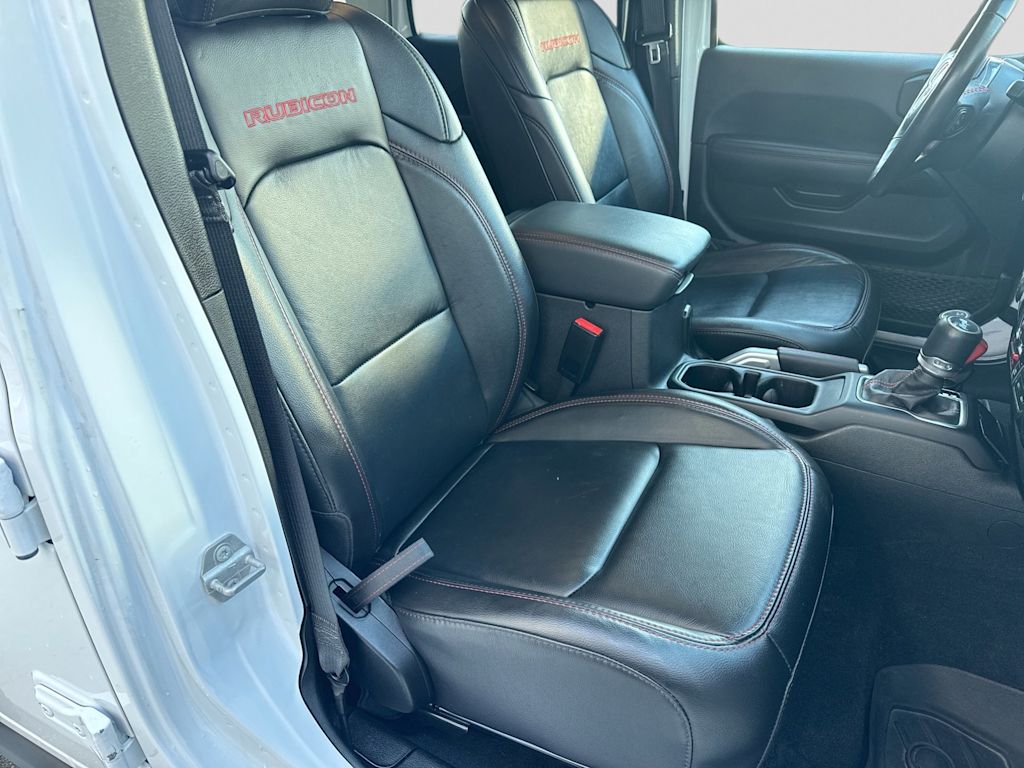 Thumbnail: 2021 Jeep Wrangler - 23