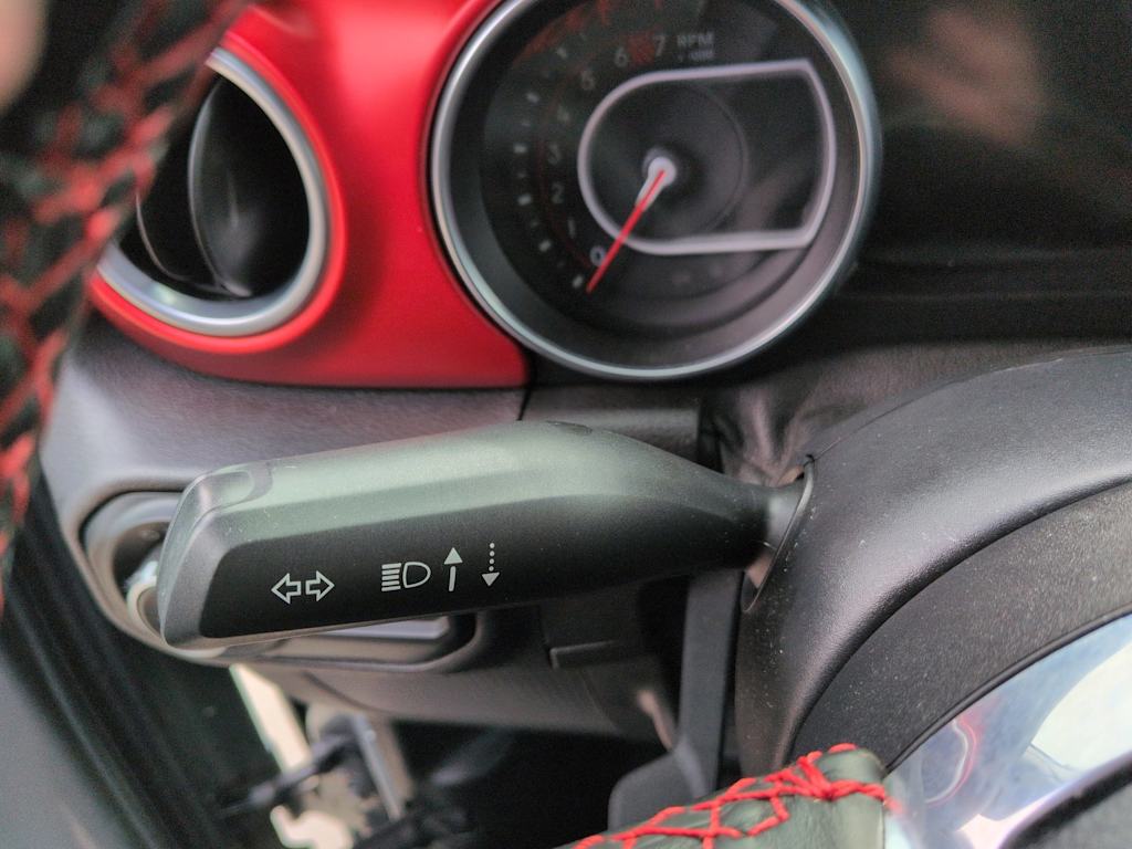 Thumbnail: 2020 Jeep Wrangler - 29