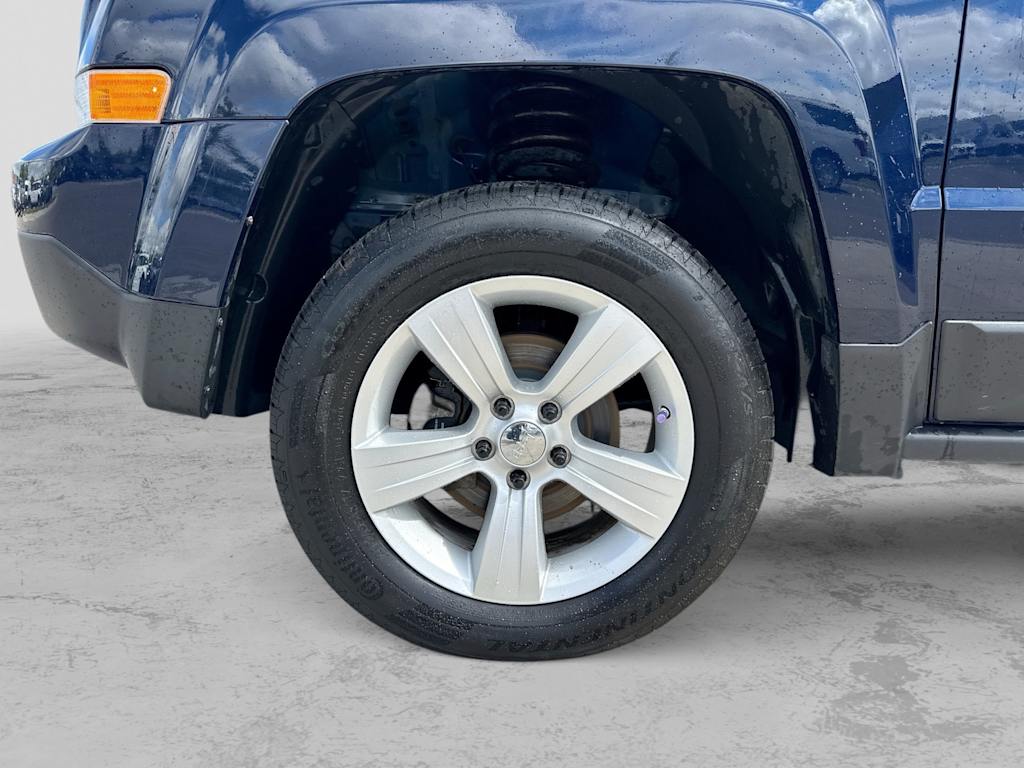 Thumbnail: 2015 Jeep Patriot - 8