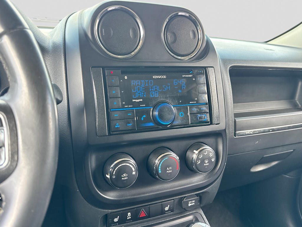 Thumbnail: 2015 Jeep Patriot - 14