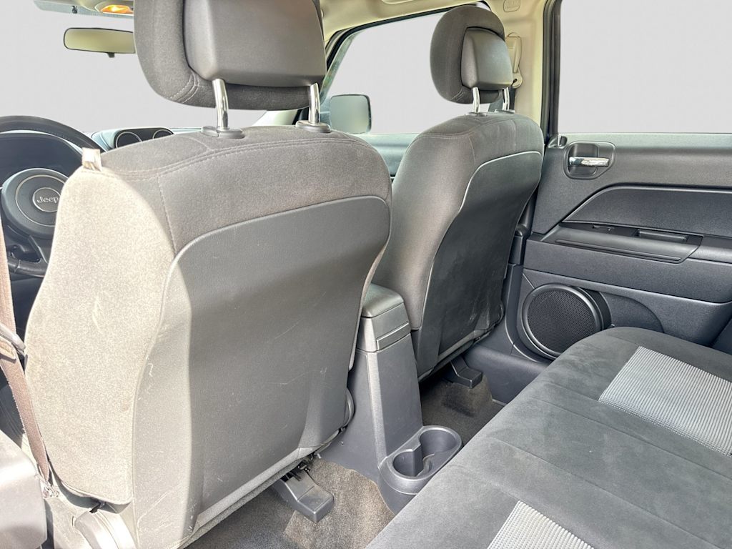 Thumbnail: 2015 Jeep Patriot - 12