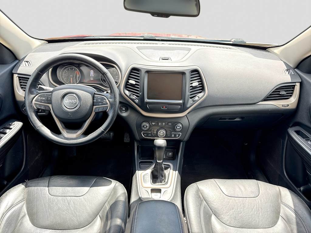 Thumbnail: 2016 Jeep Cherokee - 8