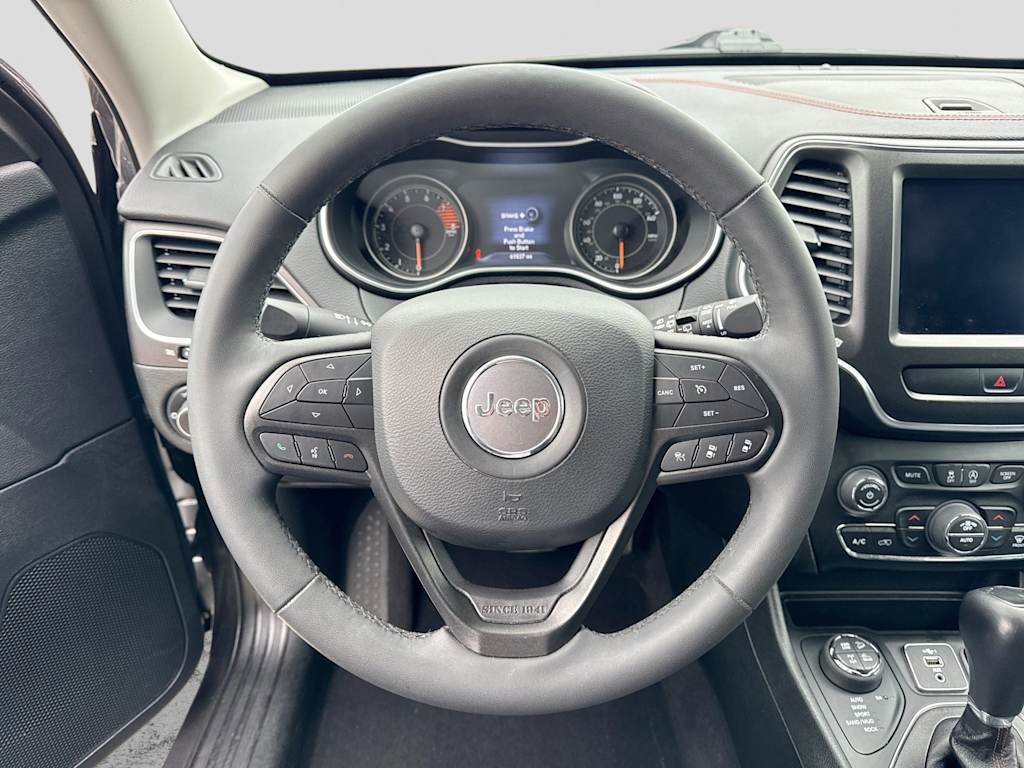 Thumbnail: 2022 Jeep Cherokee - 12