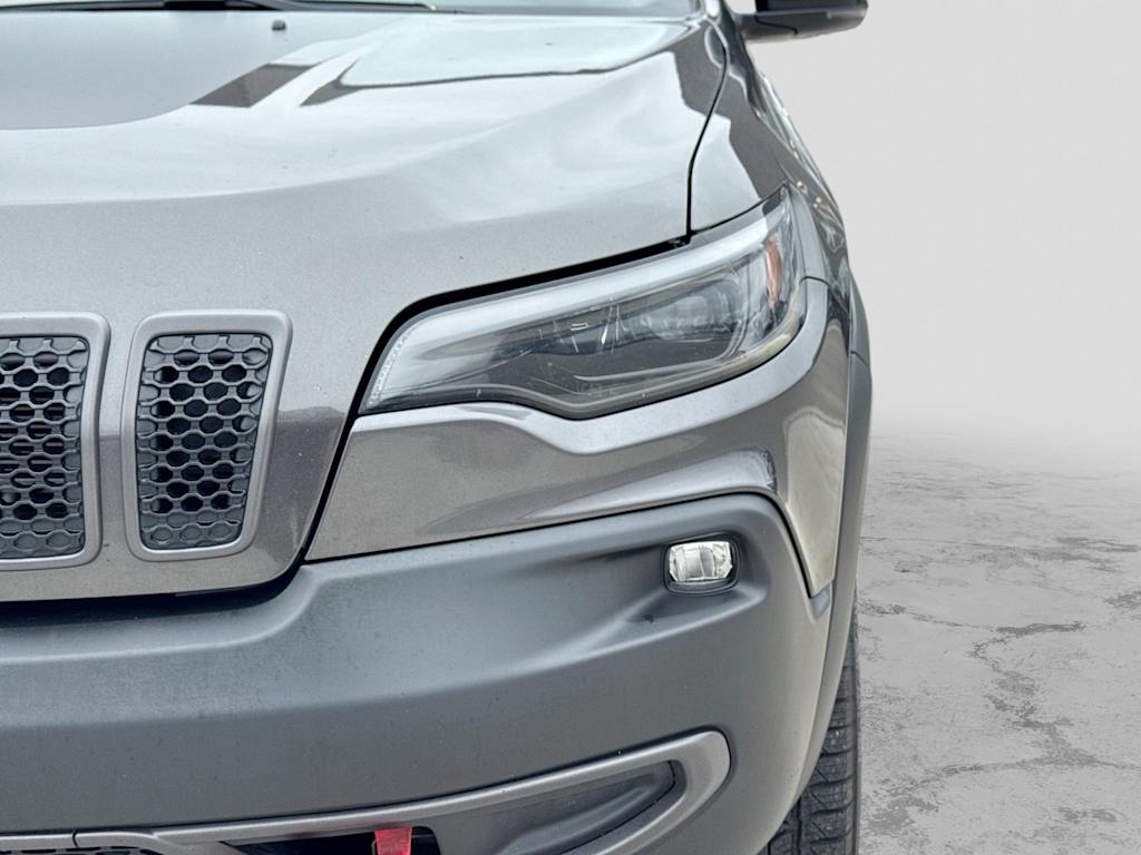 Thumbnail: 2022 Jeep Cherokee - 19