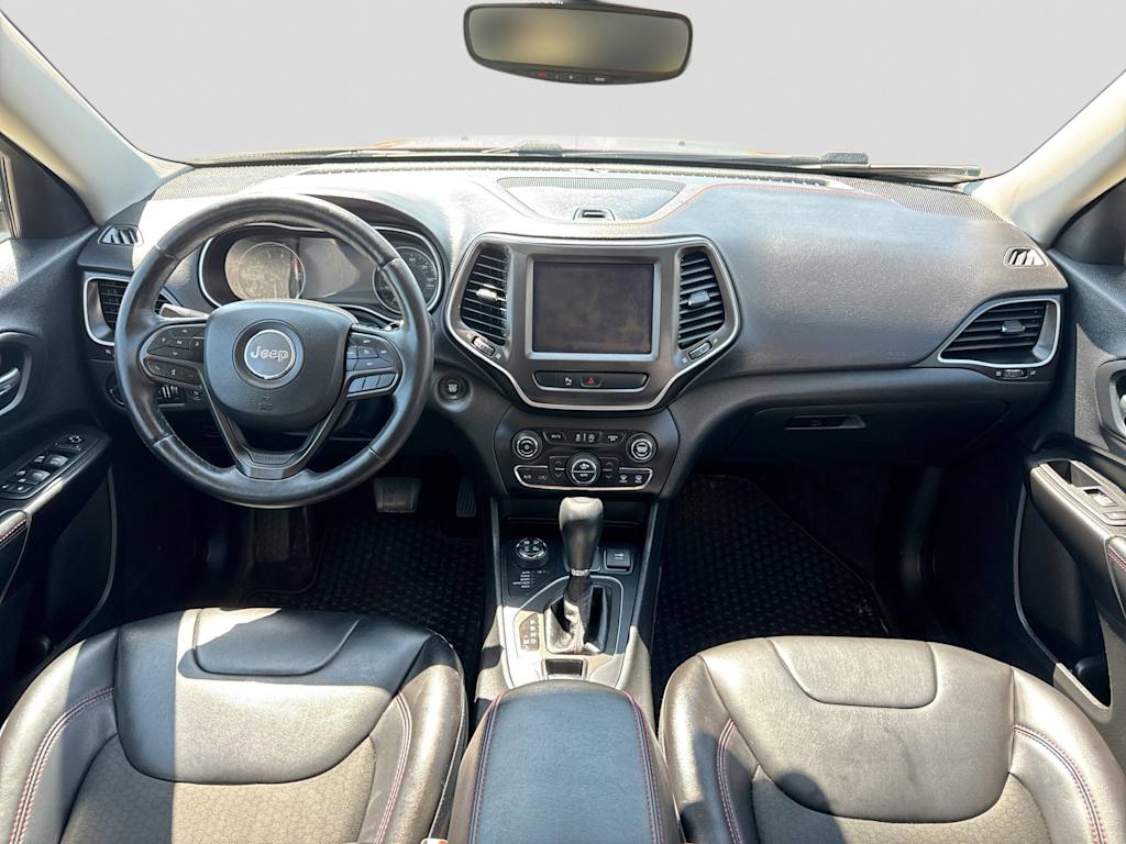 Thumbnail: 2019 Jeep Cherokee - 8