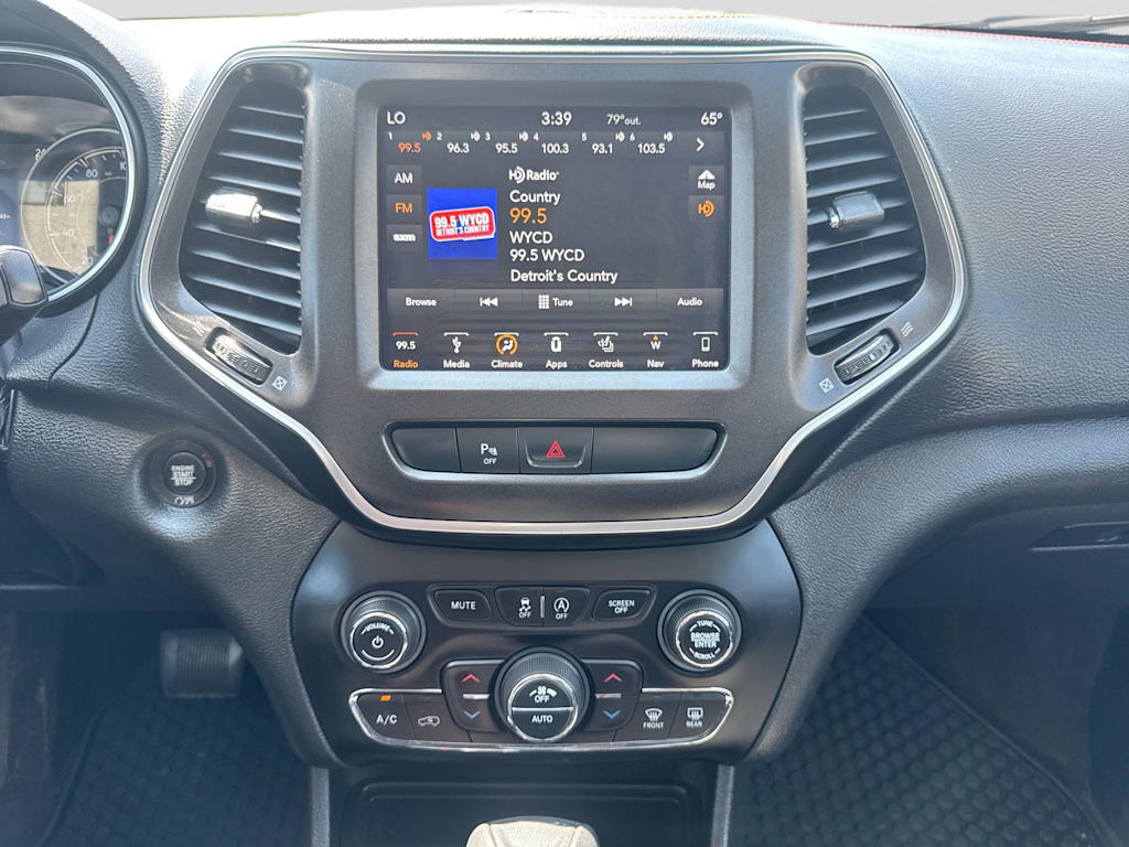 Thumbnail: 2019 Jeep Cherokee - 13