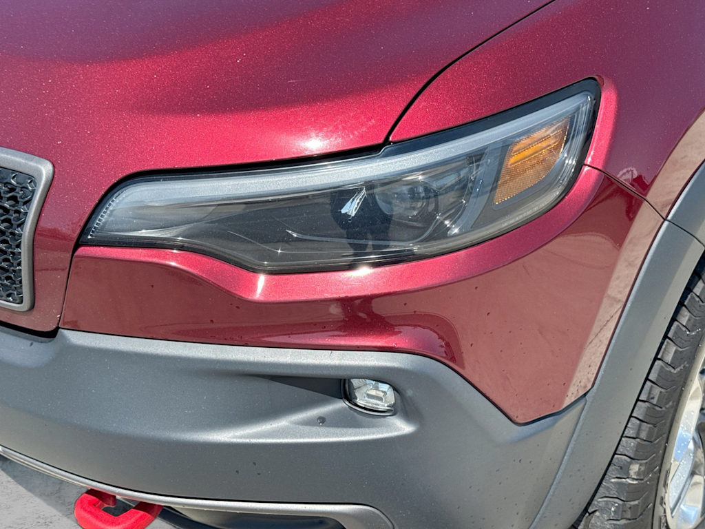 Thumbnail: 2019 Jeep Cherokee - 23