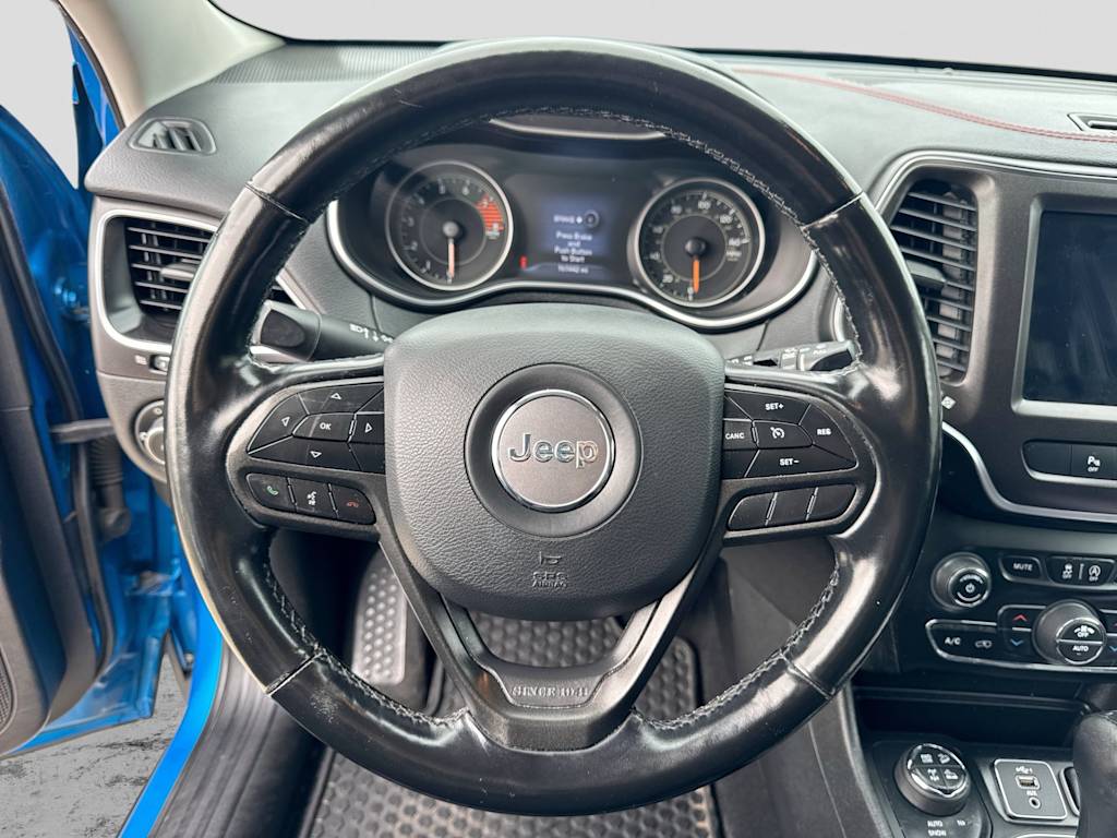 Thumbnail: 2020 Jeep Cherokee - 12