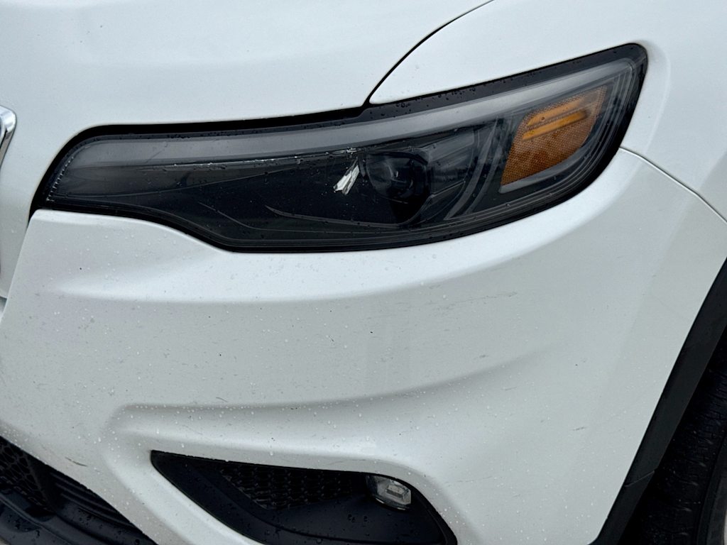 Thumbnail: 2019 Jeep Cherokee - 23